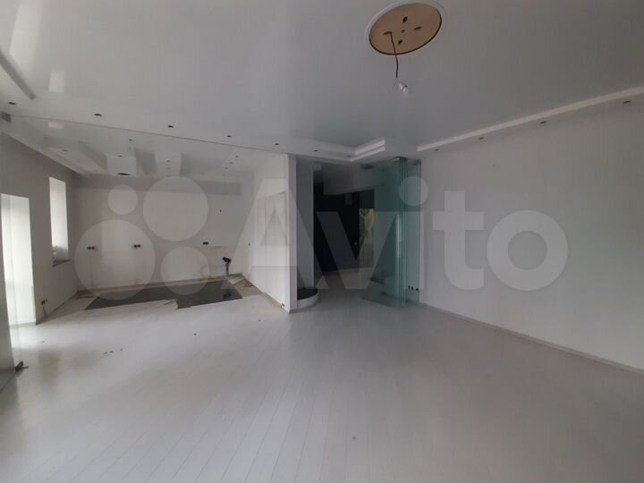 4-к. квартира, 146 м², 5/10 эт.