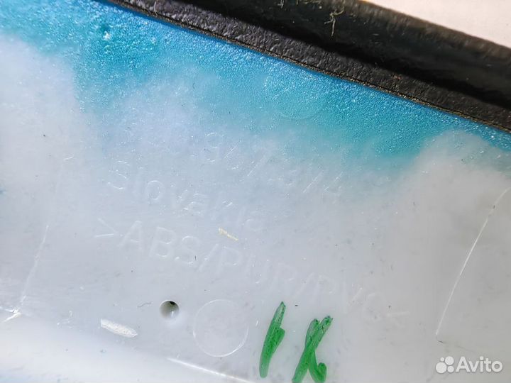 Подлокотник зад.прав. двери Audi Q7 4L