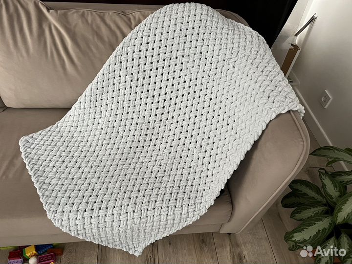 Плед детский вязаный плюшевый ручная работа