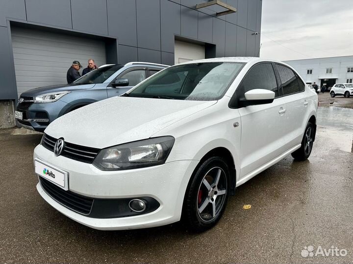 Volkswagen Polo 1.6 МТ, 2012, 200 000 км