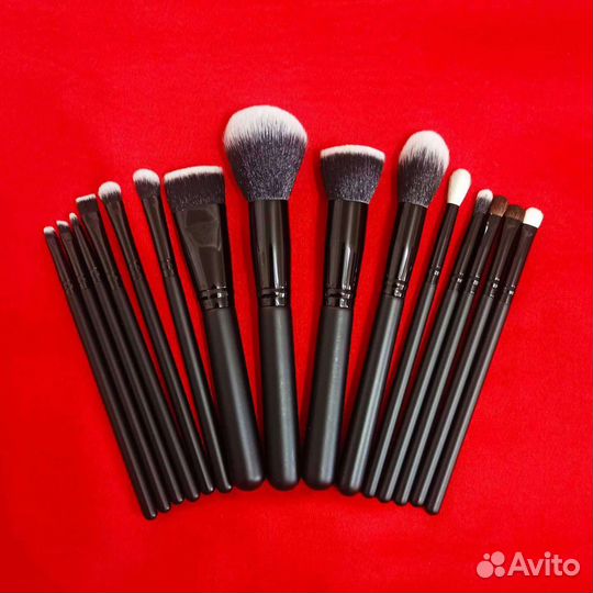 Кисти для макияжа новые