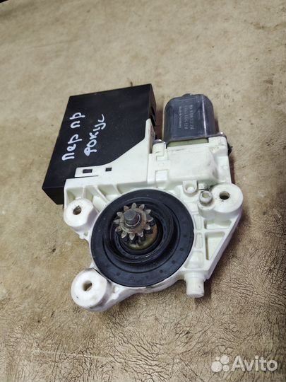 Моторчик стеклоподъёмника передний правый ford