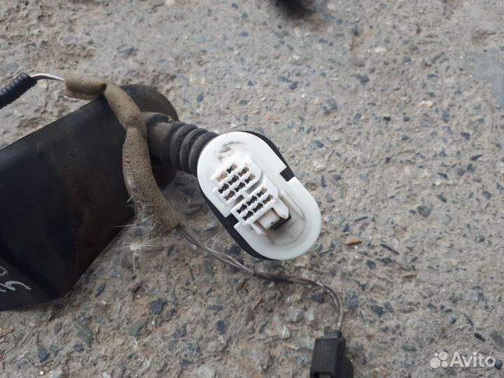 Mazda 3 BK - проводка задней левой двери