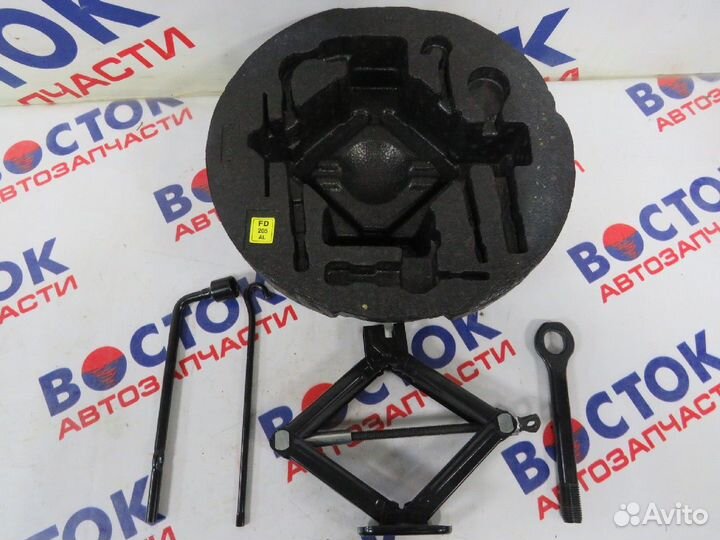 Домкрат hyundai I30 FD