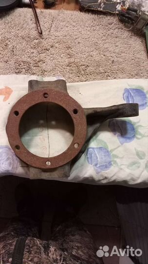 Корпус поворотного кулака УАЗ