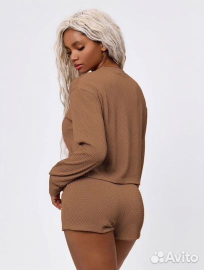 Пижама женская с шортами, топом и кофтой 3 в 1