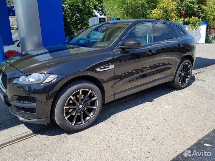 Колеса R20 на Jaguar F-pace