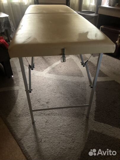 Стол для наращивания ресниц