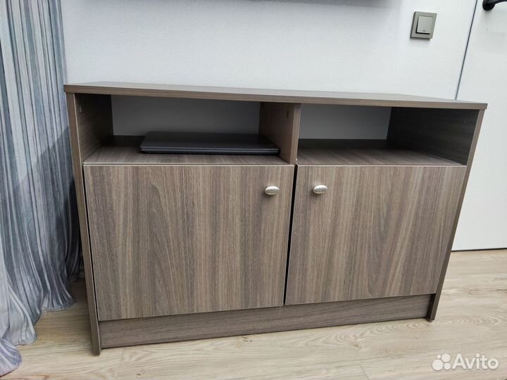 Тумба под телевизор