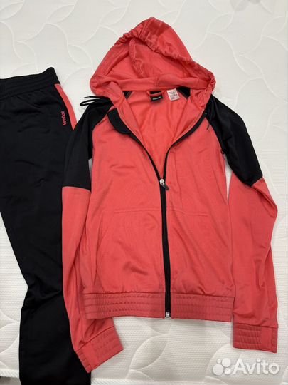 Спортивный костюм Reebok