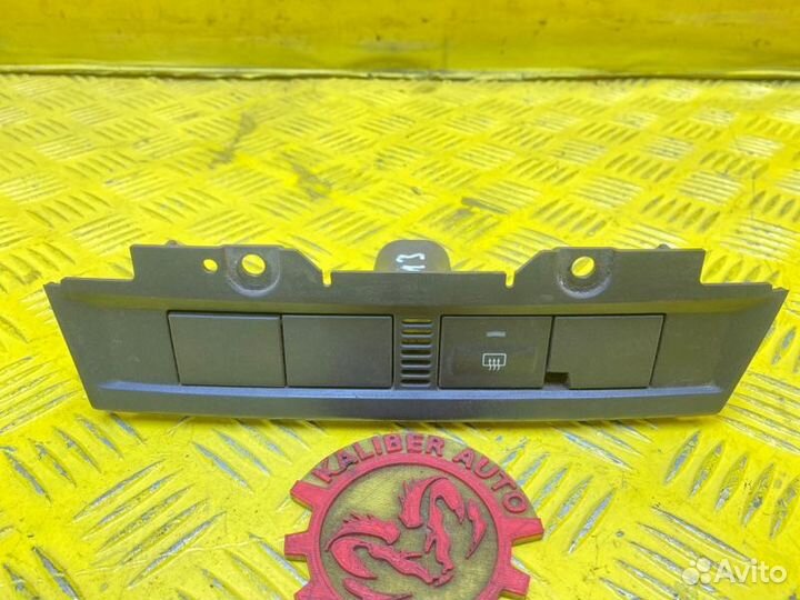 Кнопка обогрева заднего стекла Ford Focus 2 1.6