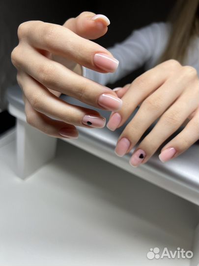 Маникюр