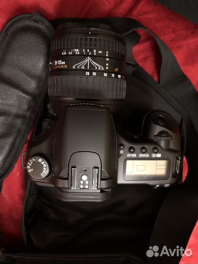 Зеркальный фотоаппарат canon