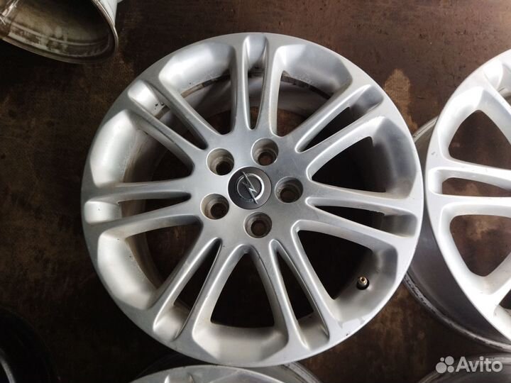 Оригинальные литые диски GM r18 5x105 is42