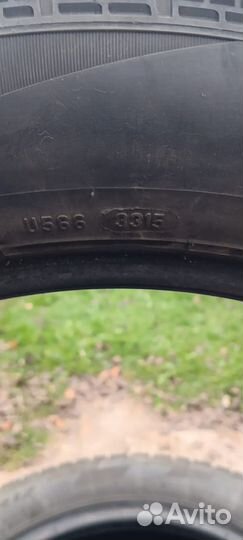 Pirelli Ice Zero FR 225/55 R17