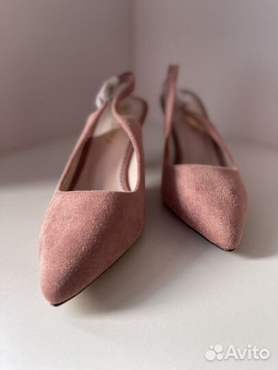 Туфли женские (36, 38 размеры)