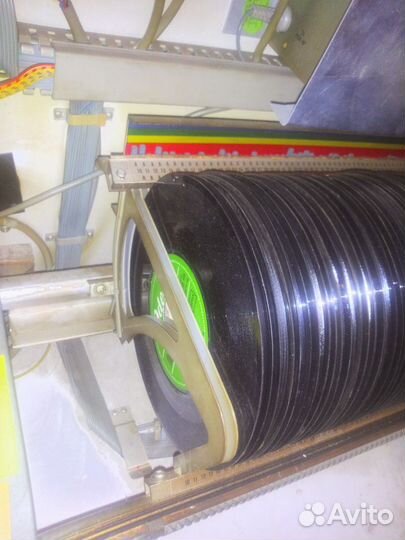 Музыкальный автомат на пластинках Jukebox NSM Hit