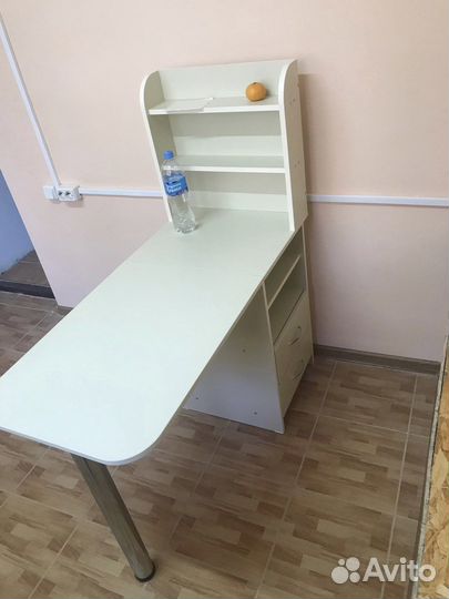 Маникюрный стол складной бу