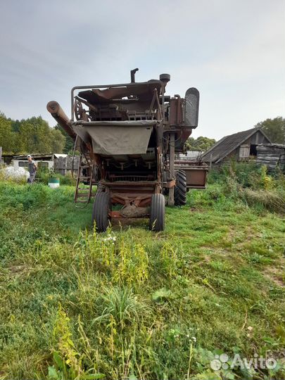 Комбайн Нива-Сельхозтехника СКА-5, 1990