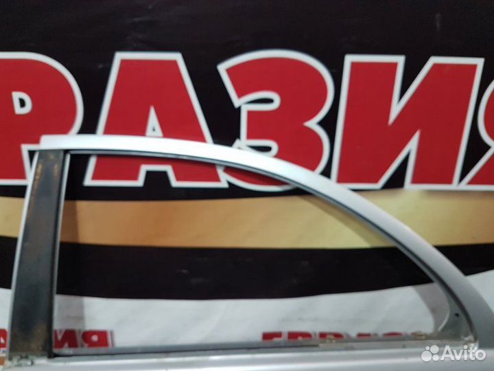 Дверь боковая задняя левая Mercedes-Benz C-Class