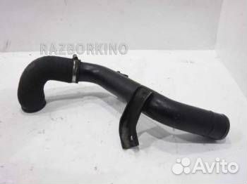 Патрубок интеркулера 04612535AC