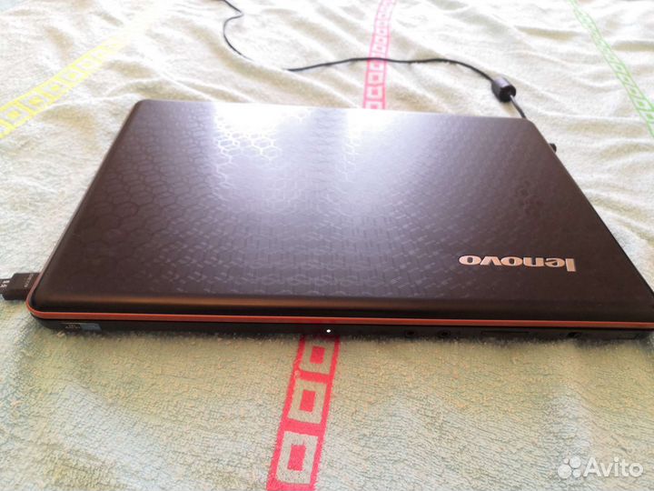 Ноутбук Lenovo IdeaPad Y450