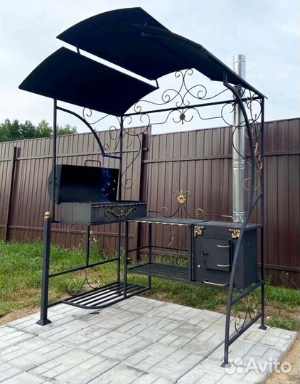 Мангал с крышей