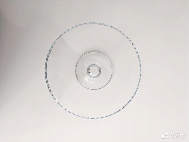 Тортовница/подставка стеклянная на ножке