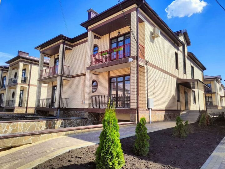 Таунхаус 175 м² на участке 2,1 сот.