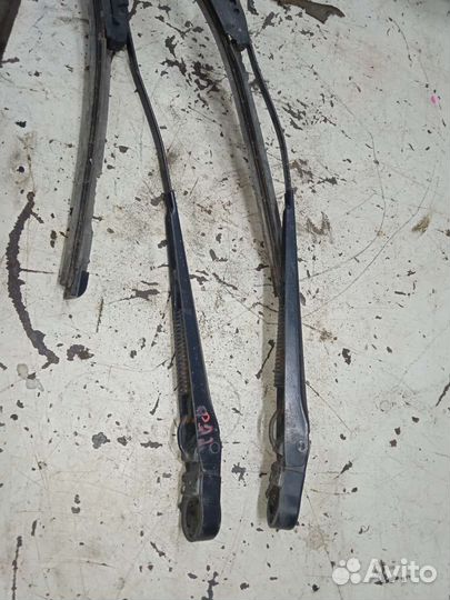 Поводок дворника Ford Explorer 2 Форд Эксплорер 2