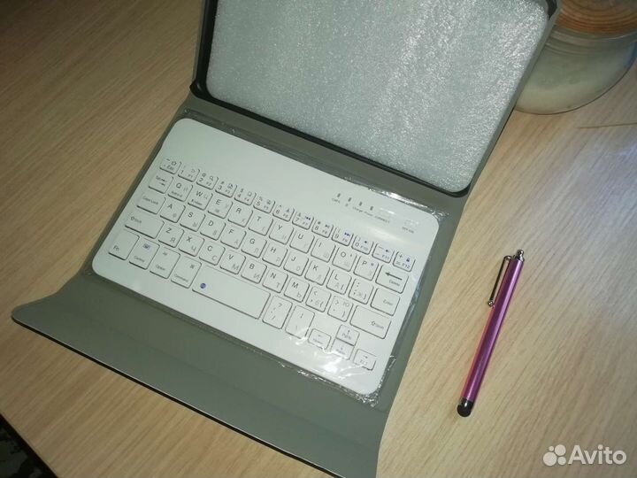 Чехол для планшета со стилусом