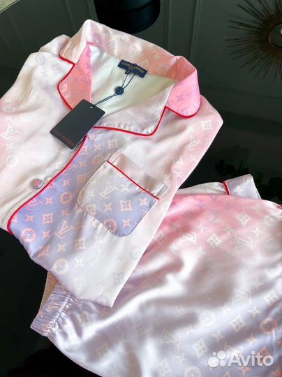 Шелковая пижама женская Louvis Vitton