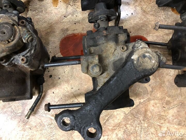 Рулевой редуктор W124 рестайл дорестайл