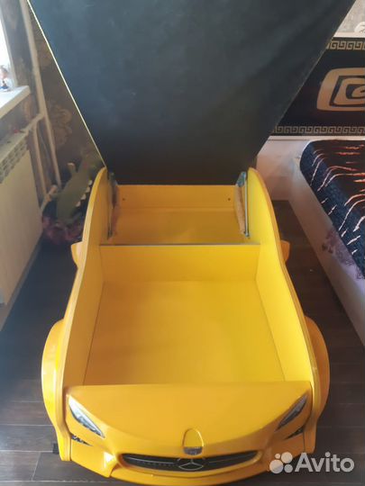 Детская кровать машинка