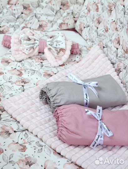 Бортики в кроватку