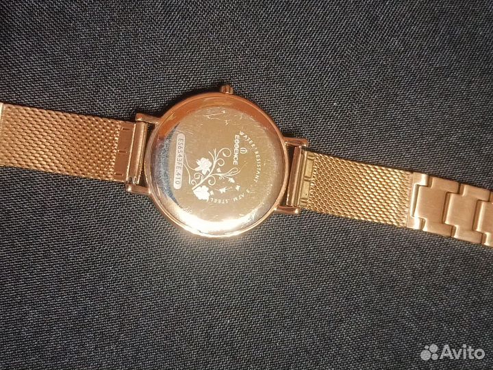 Часы наручные женские