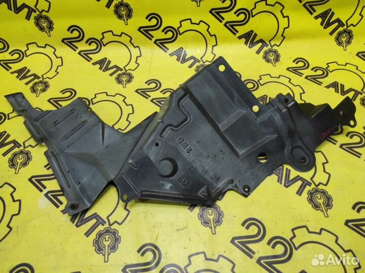 Защита двс передняя правая Nissan Primera TP12