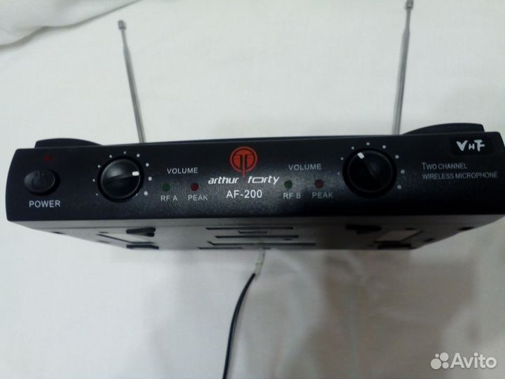 Радиосистема AF-200professional wireless microphon