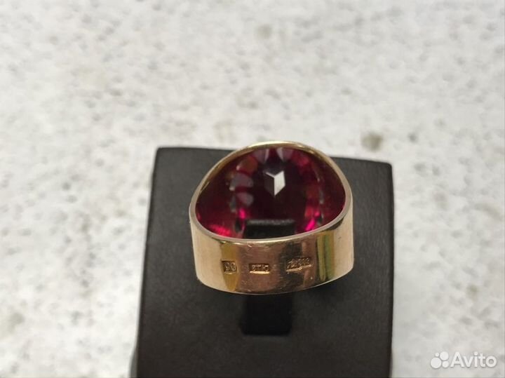 Золотое кольцо 583 пробы массой 10.05 грамма (17.5