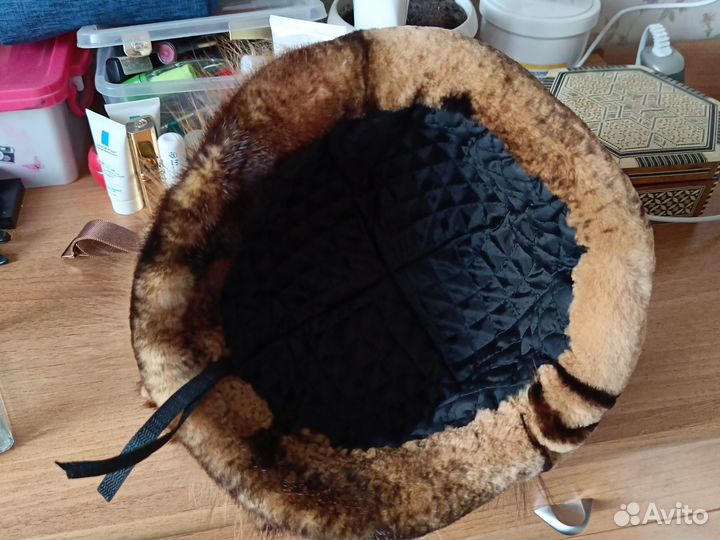 Шапка берет норковый