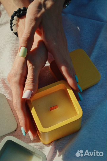 Свеча в гипсовом подсвечнике 180мл