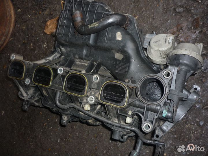 Впускной коллектор Форд Фокус 2 1.8-2.0
