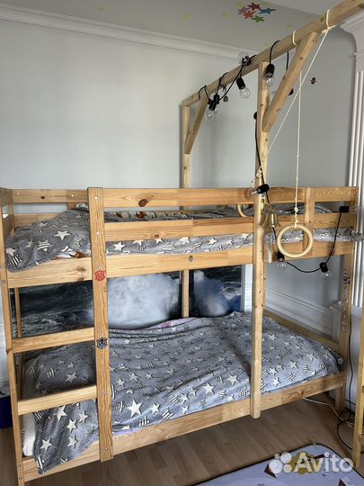 Детская двухярусная кровать IKEA деревянная