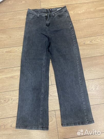 Джинсы клеш