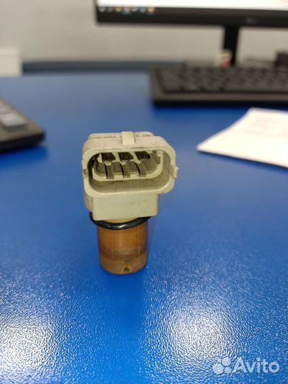 Датчик положения распредвала mercedes A0041531328