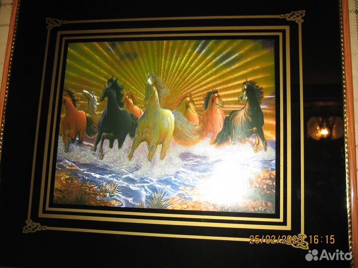Картина в раме постер