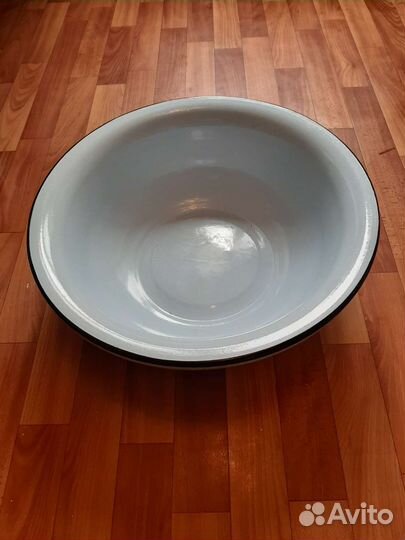 Таз эмалированный