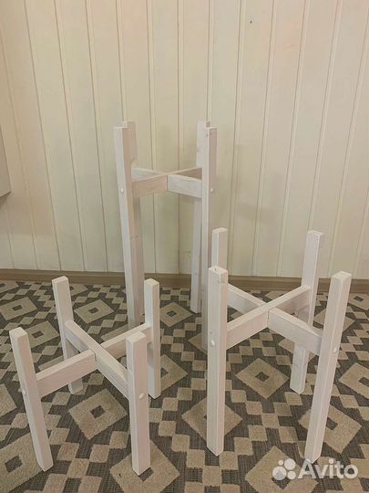 Цветочная подставка