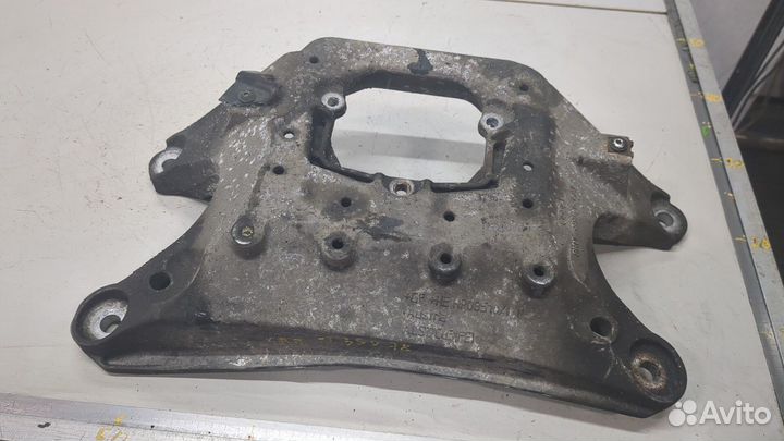 Кронштейн кпп Audi A5 (8T), 2010