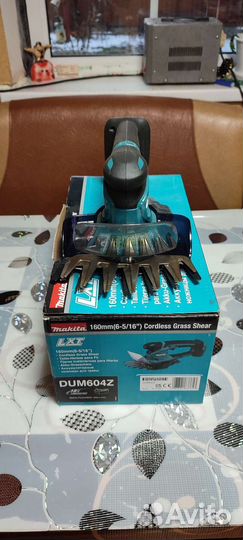 Ножницы аккумуляторные Makita